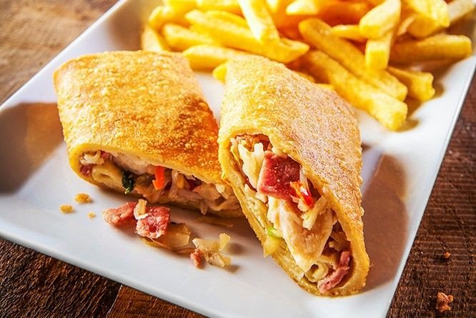 LOEMPIA SFEER BIJ FAMILY